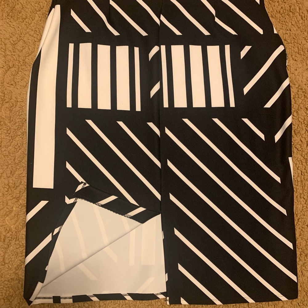 Women’s Geo Print Skirt (SOLD)